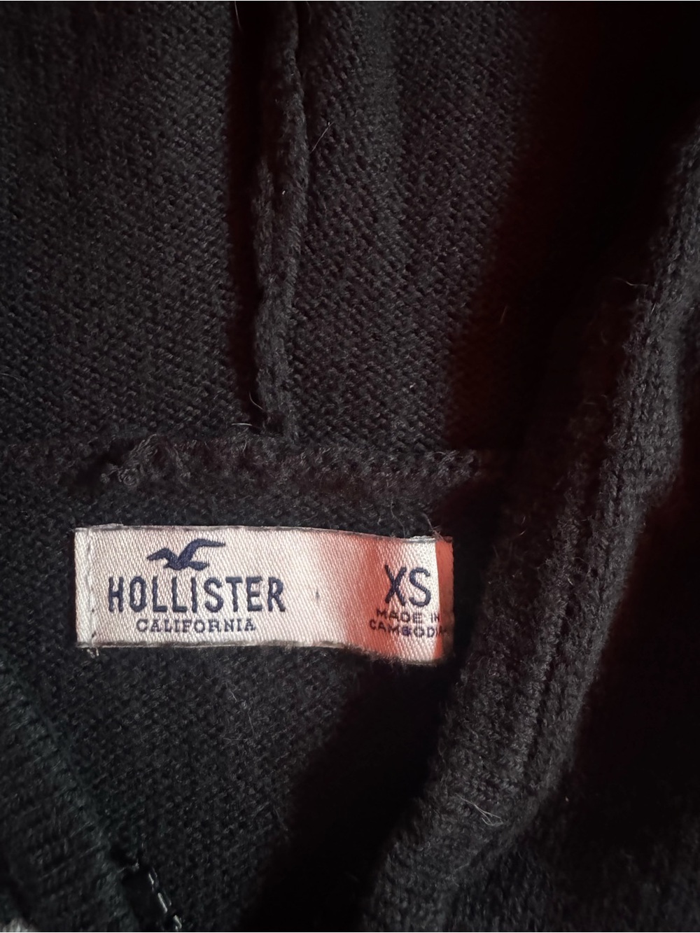 Argyle Half-Zip Sweater in Black and Pink - Picture 4 of 4